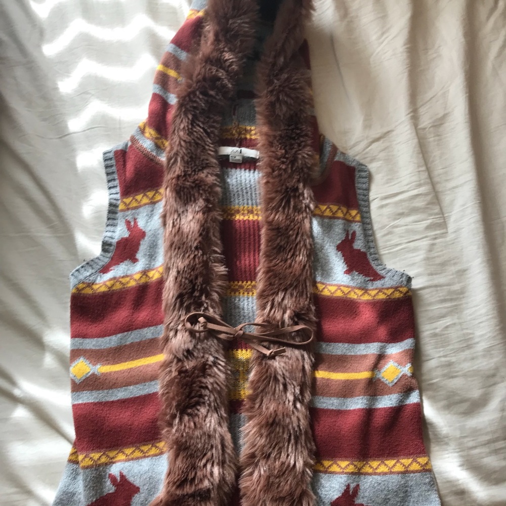 FAUX FUR VEST
